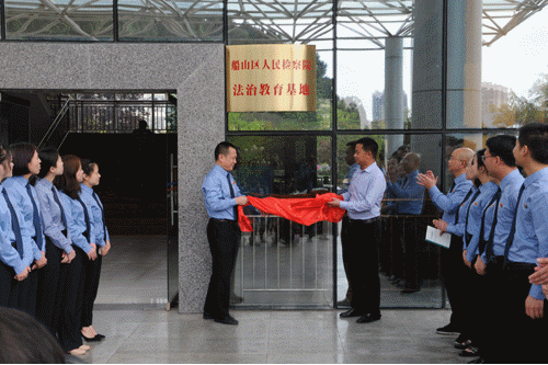 https://www.scvtc.edu.cn/__local/4/21/D8/7CC2E052B7A203D36E0132CB9CE_3C9C7F46_6E0BD.gif